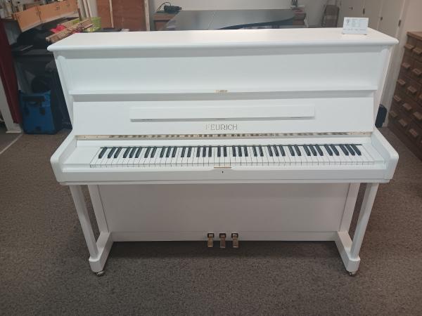 Feurich Modell 121