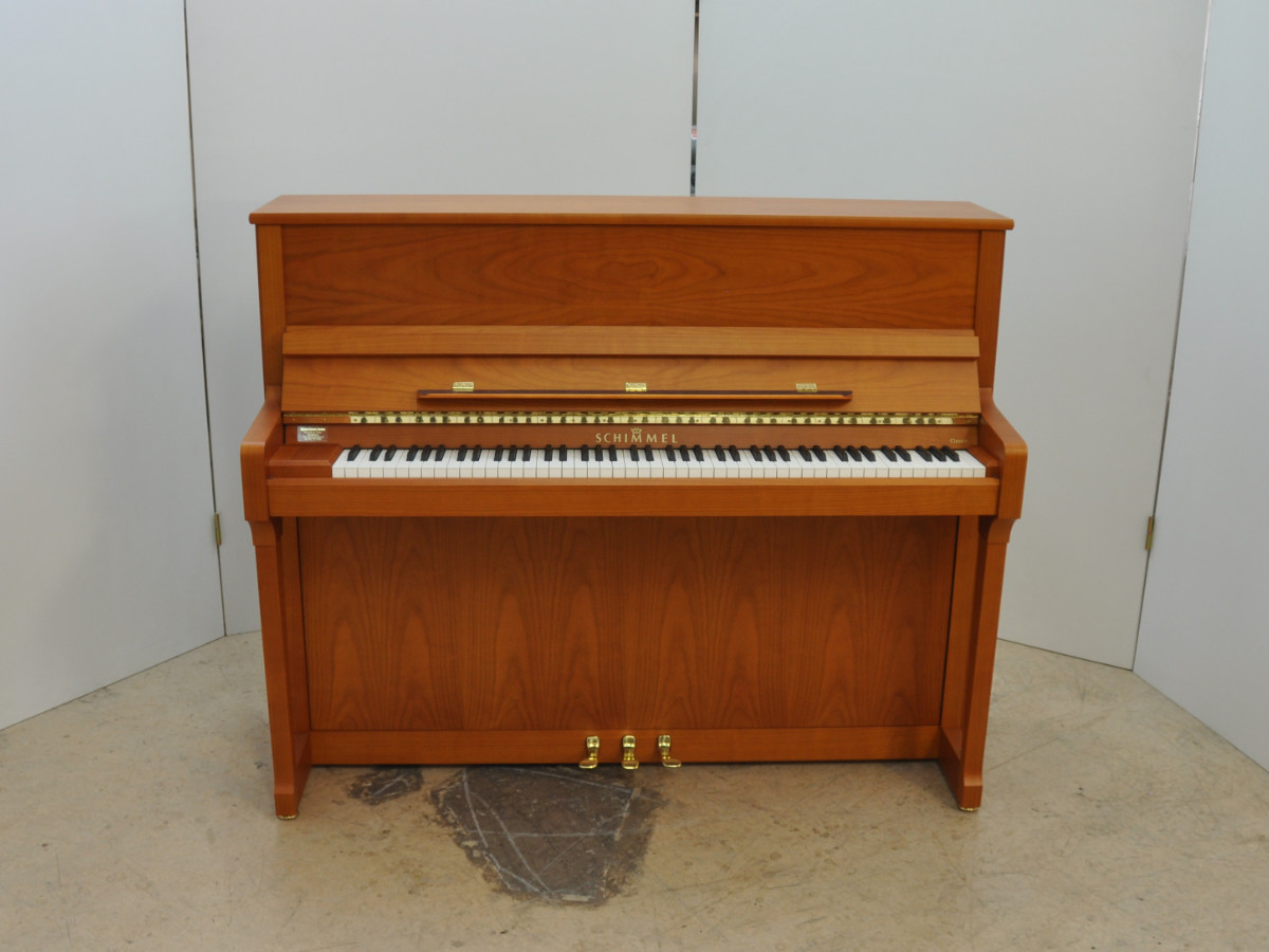 Schimmel C 121 T
